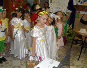 Dansul florilor