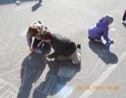 Activitate in aer liber- Desene pe asfalt