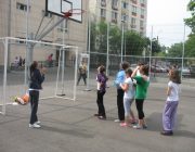 Ne antrenam pentru baschet