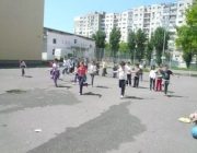 Invatam sa sarim coarda!