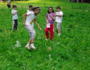 MIªCARE ªI JOC ÎN NATURÃ